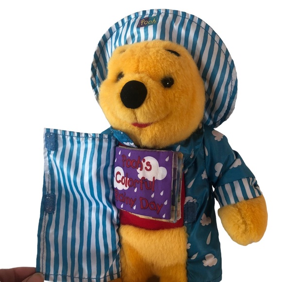 Vtg Winnie The Pooh Bear Read N Cuddle Toy Plush Blue Raincoat Colorful Day Book - Picture 4 of 14